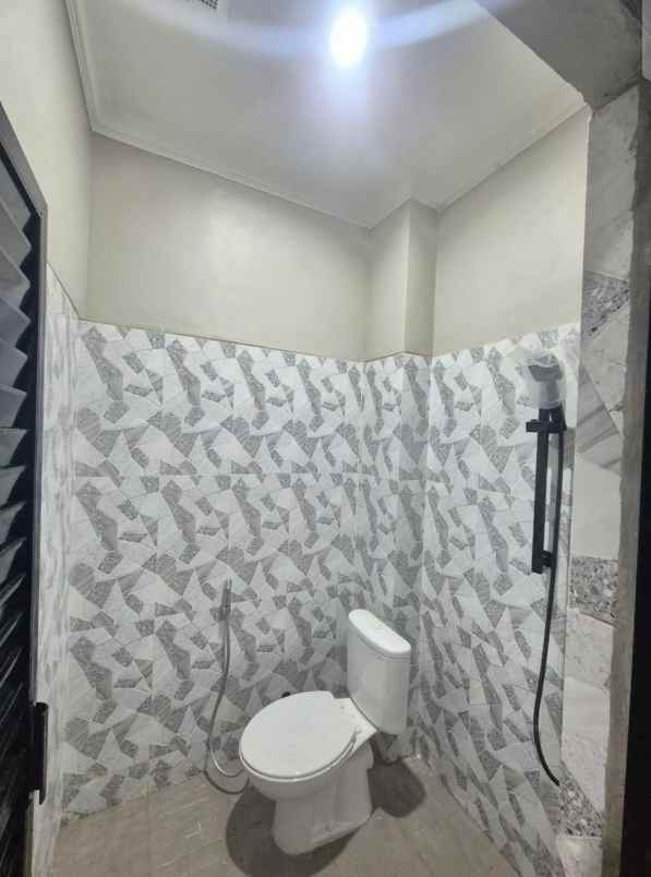rumah siap huni depan mall