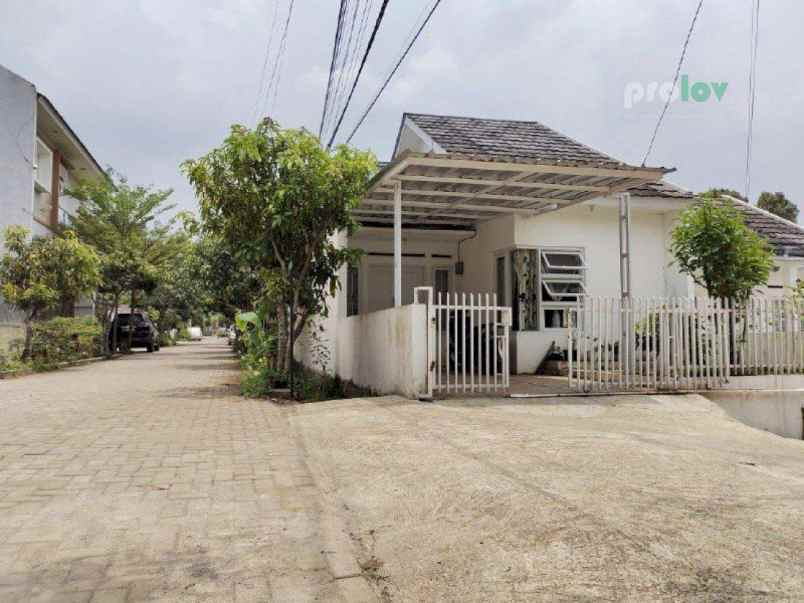 rumah siap huni di sindanglaya arcamanik bandung