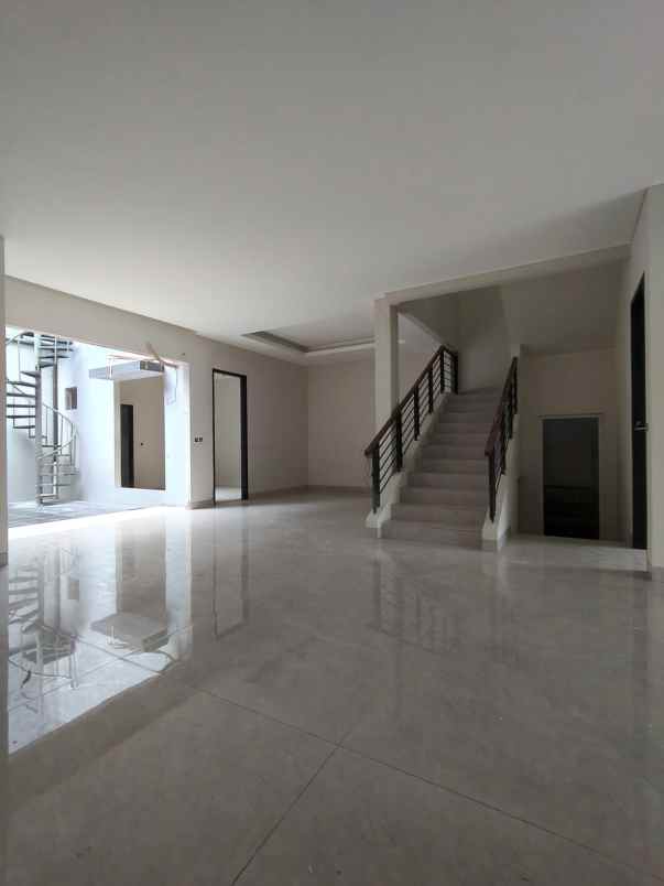 rumah siap huni di the green bsd serpong