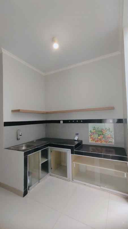 rumah siap huni kondisi rapih terawat di griyaloka bsd