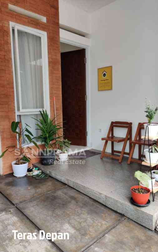 rumah strategis full furnished beji depok