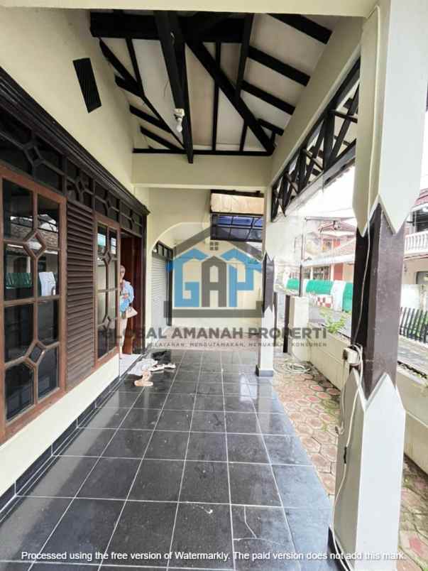 rumah terawat cihanjuang cibabat lt luas jarang ada
