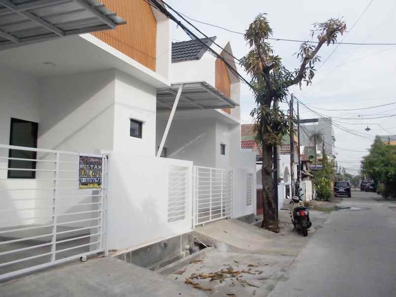 rumah top harga ngedrop lingkungan markotop