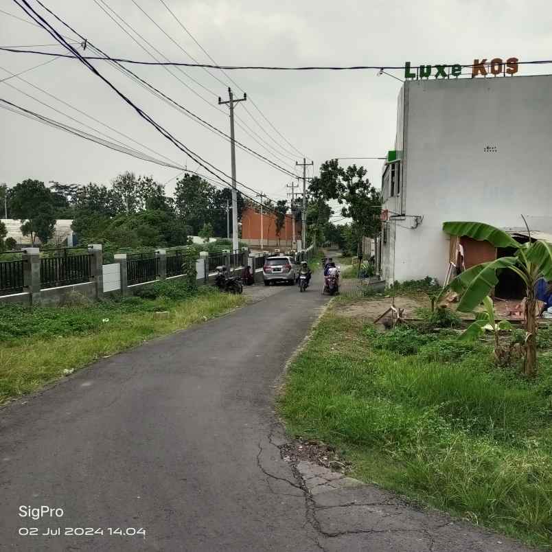 tanah di bulusan tembalang nempel gor kampus undip