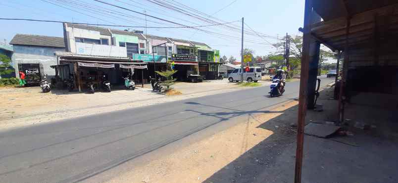 tanah komersial main road cipamokolan bandung