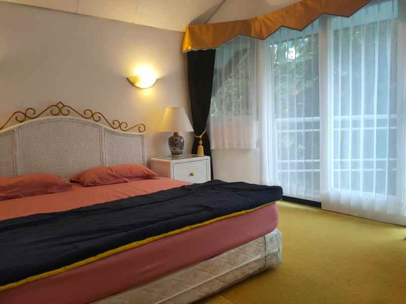 villa exclusive di club bunga butik resort kota batu