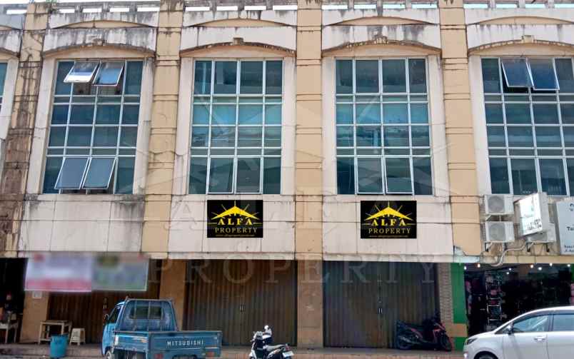 alfa property ruko a yani mega mall kota pontianak