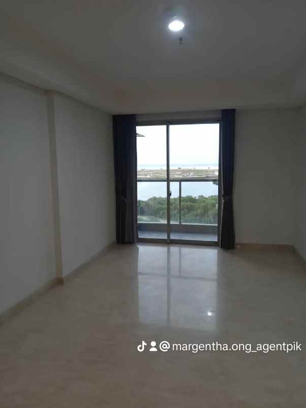 apartemen gold coast pik tower bahama sea view