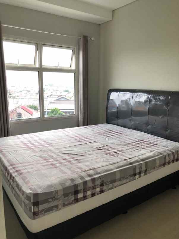 apartemen jl letjen s parman no kav