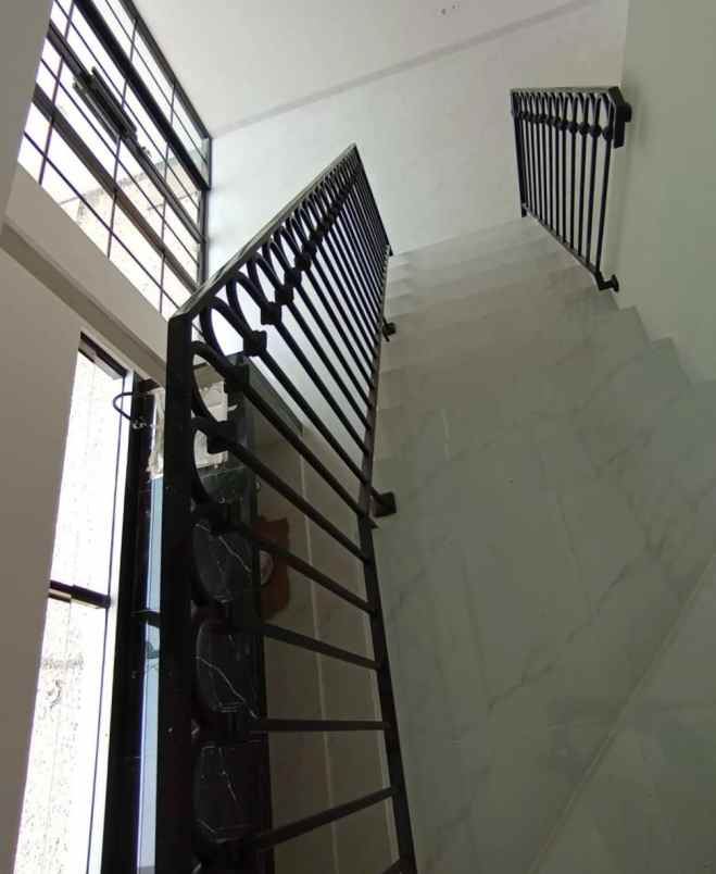 cluster classic modern siap huni di jatiwaringin