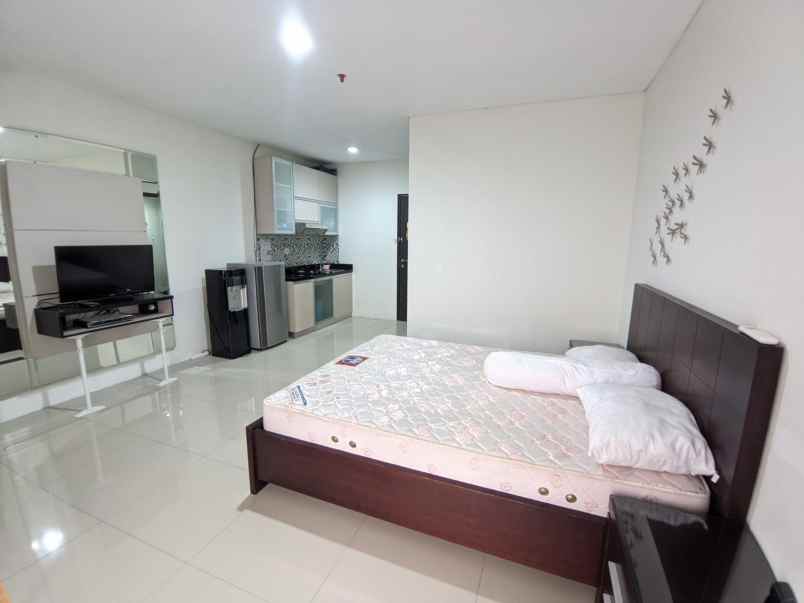 di sewa unit apartemen tipe studio full furnished