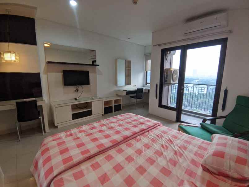 di sewa unit apartemen tipe studio furnished