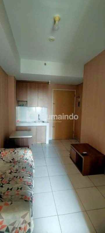 dijual apartemen jl mh thamrin rt 001 rw