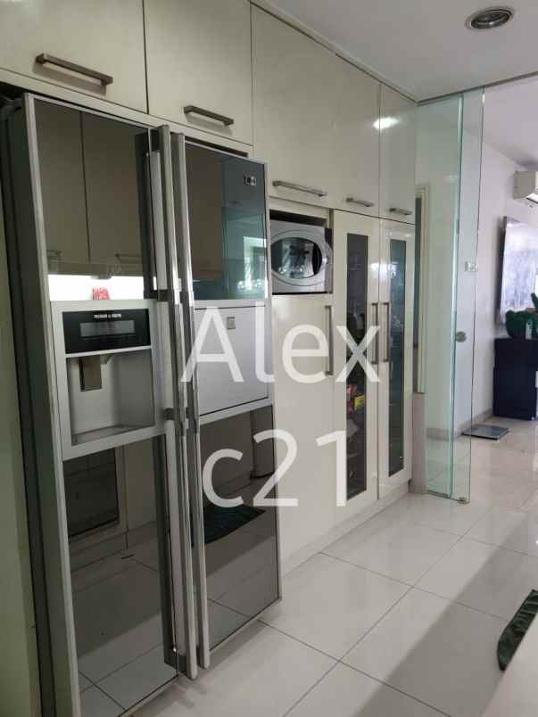 dijual apartemen permata hijau