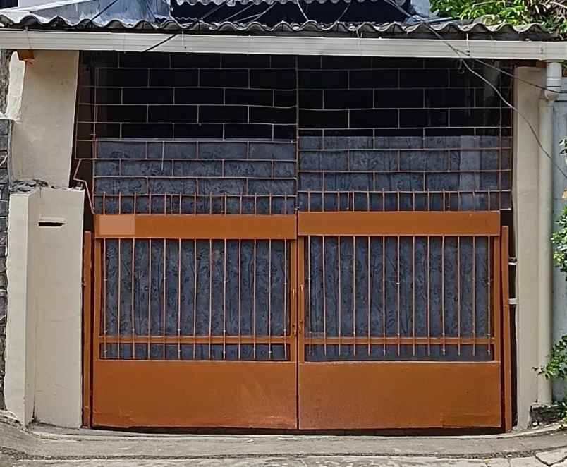 dijual cepat rumah bagus standart di salemba bisa nego