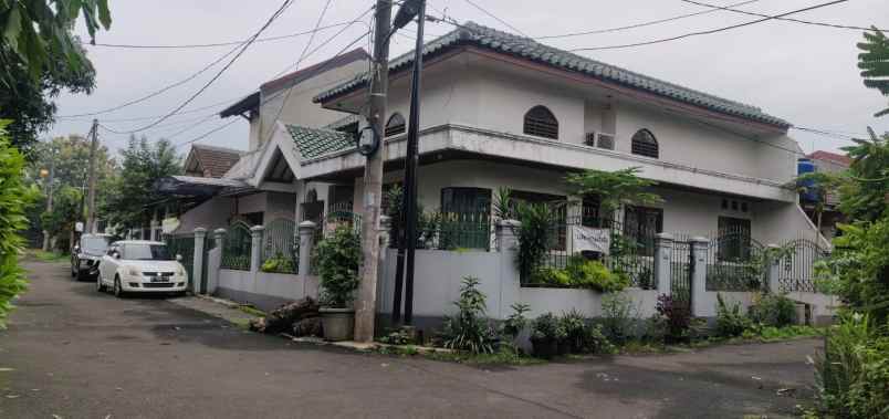 dijual cepat rumah di perumahan cireundeu pondok cabe