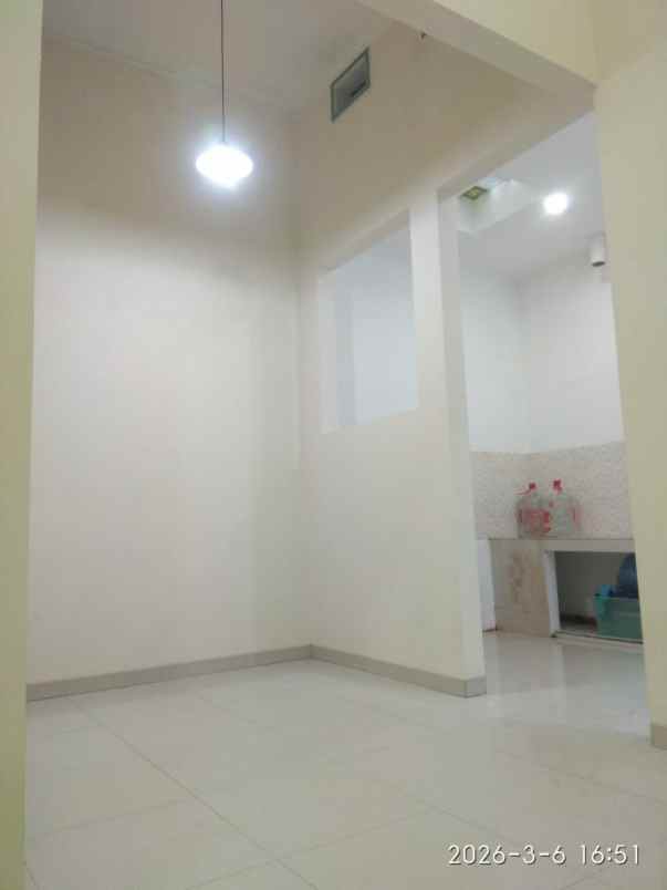 dijual cepat rumah di taman galaxy bekasi