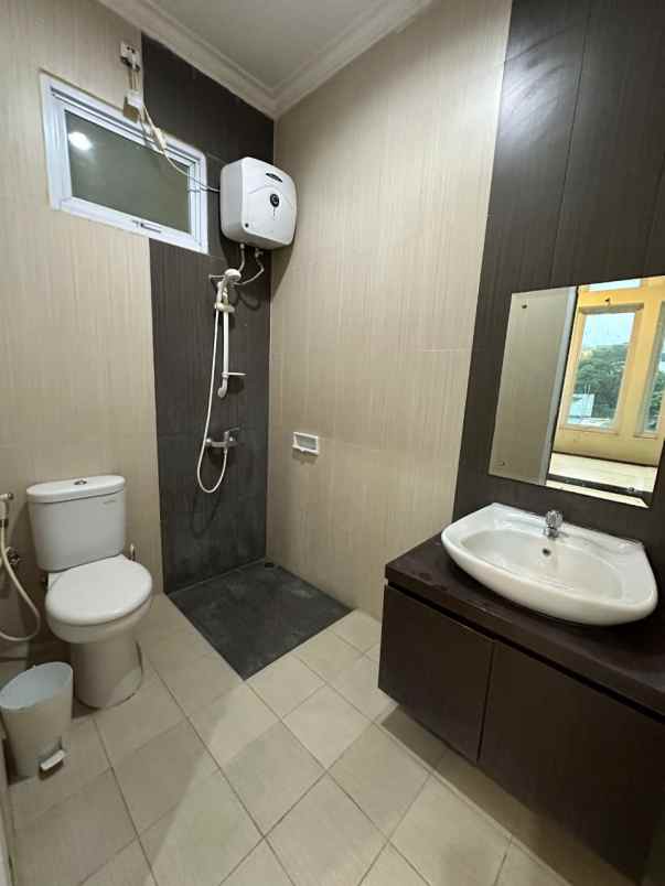 dijual dan disewakan rumah legenda wisata