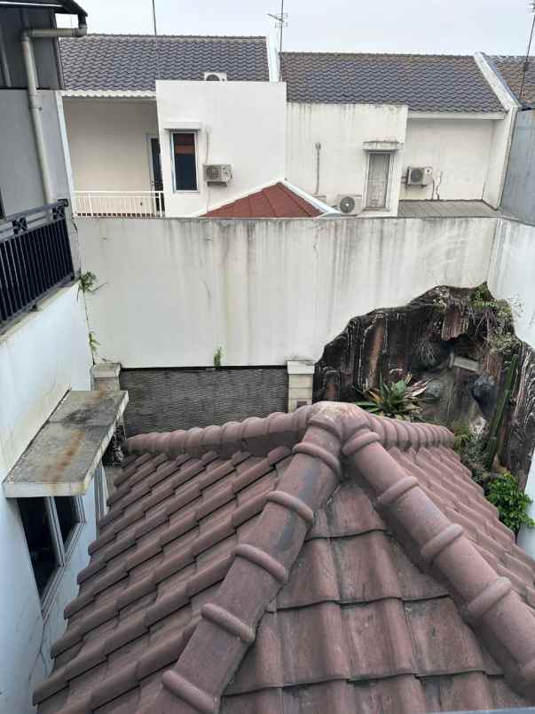 dijual dan disewakan rumah legenda wisata