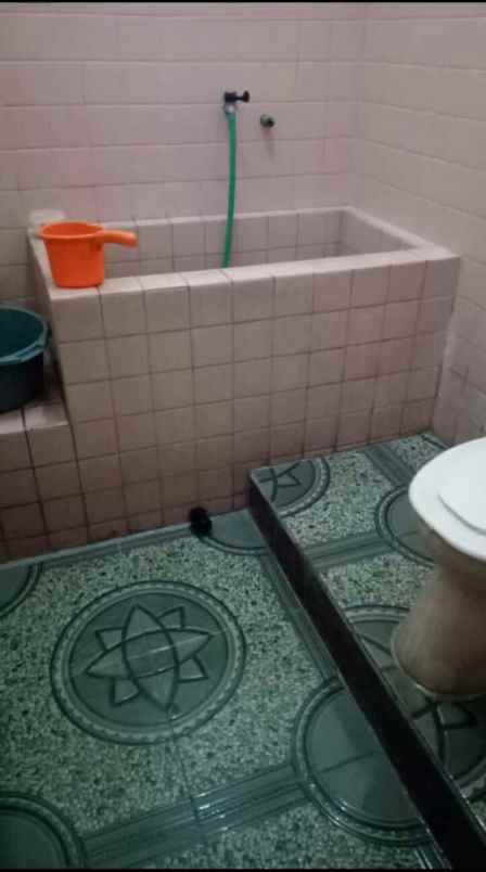 dijual disewakan rumah di blimbing malang