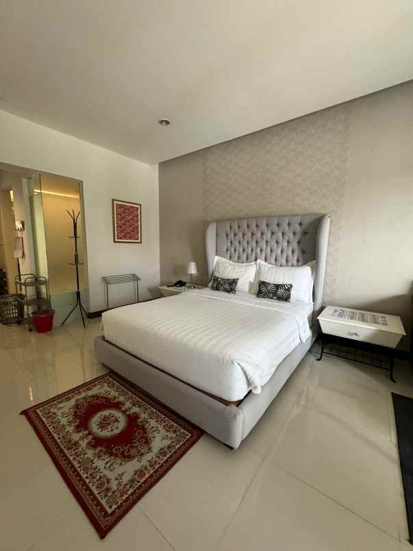 dijual hotel jl dharmawangsa