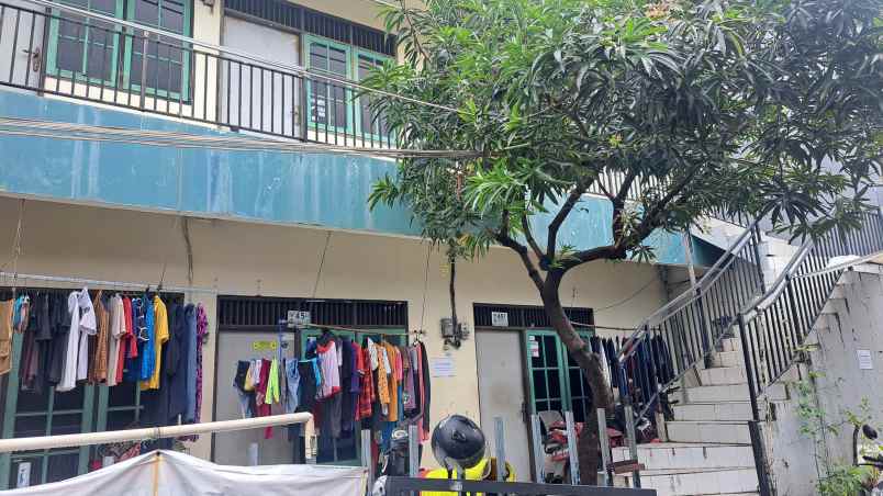 dijual kontrakan bekasi 6 pintu full