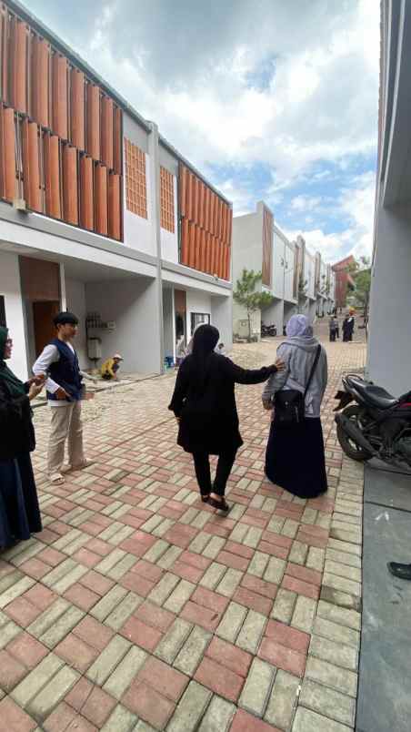 dijual kost cikarawang