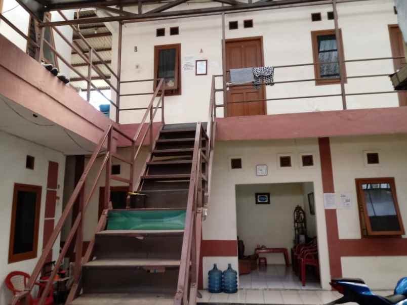 dijual kost jalan gunung batu