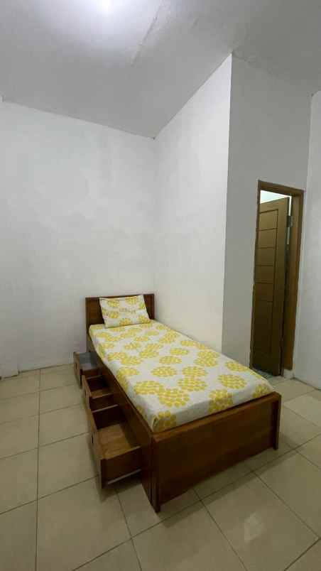 dijual kost jl caringin sayang jatinangor
