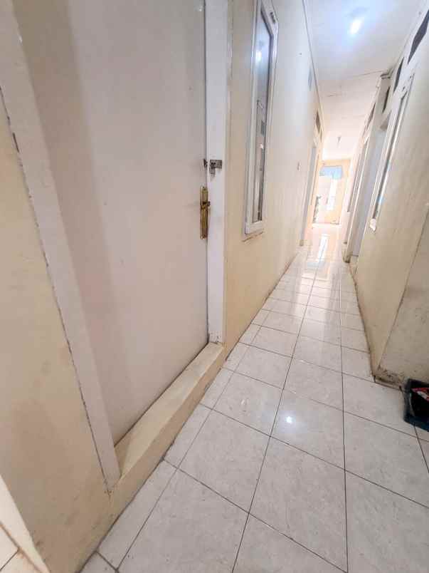 dijual kost jl sukabirus sukapura