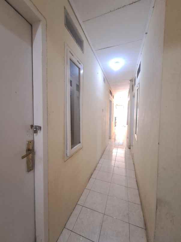 dijual kost jl sukabirus sukapura