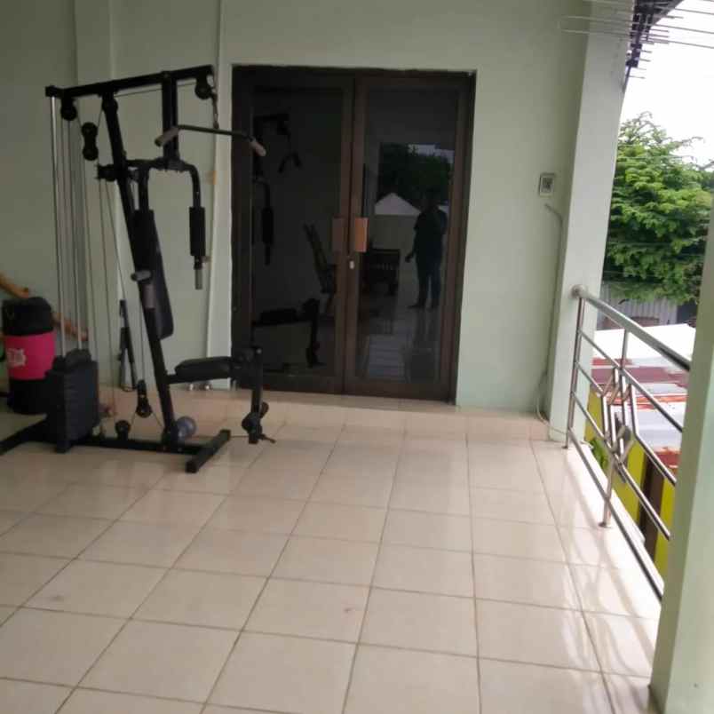 dijual kost jl veteran