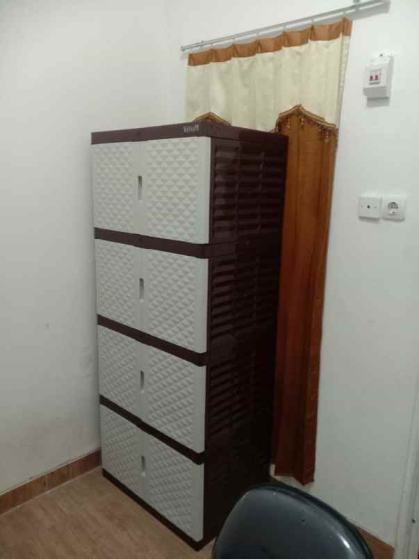 dijual kost kramat senen
