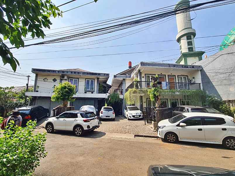 dijual kost petukangan selatan