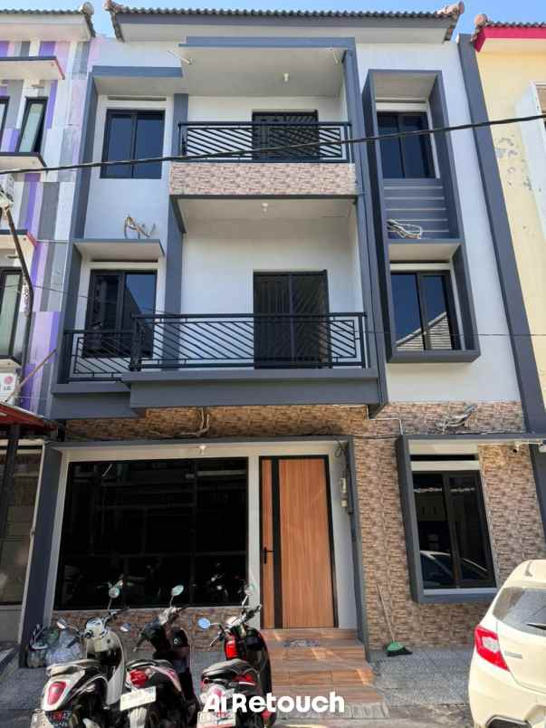 dijual kost soekarno hatta suhat kota