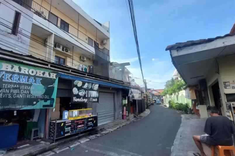 dijual kost terogong cilandak barat