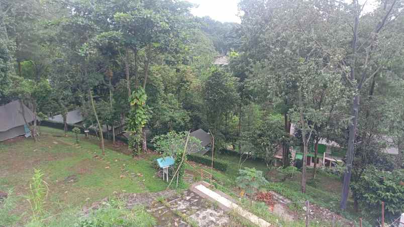 dijual lokasi tanah di jl akses sumarecon