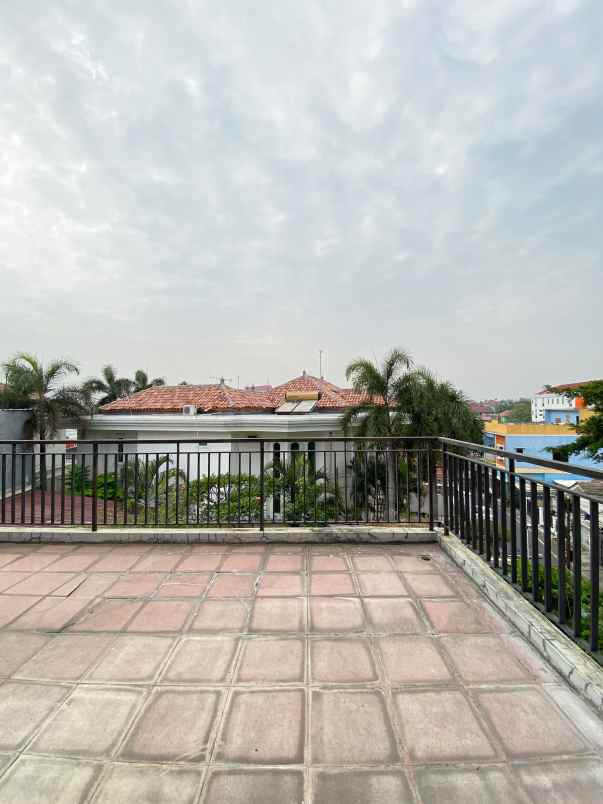 dijual mini gedung hook di duren sawit jakarta timur