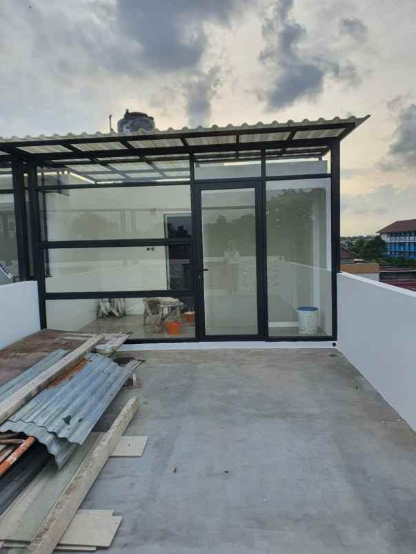 dijual ruko baru di jagakarsa lokasi strategis