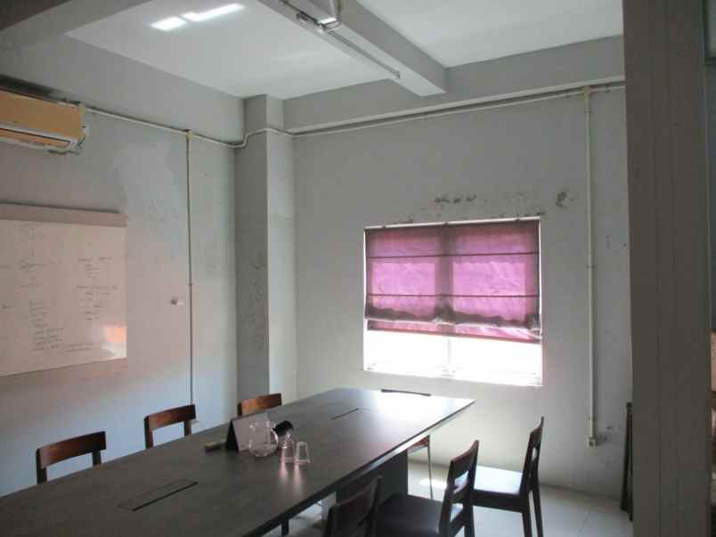 dijual ruko gudang kantor caturtunggal kec depok