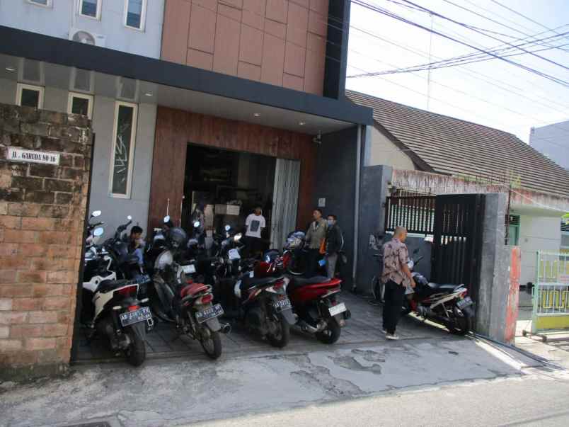 dijual ruko gudang kantor caturtunggal kec depok