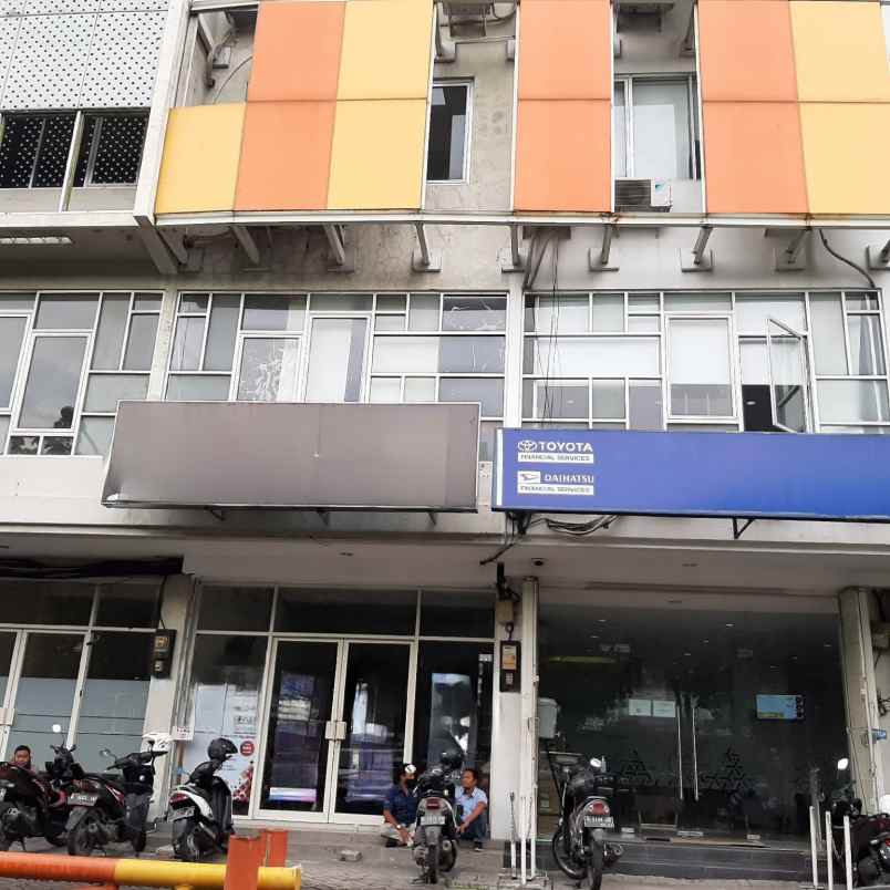 dijual ruko gudang kantor jalan ir soekarno