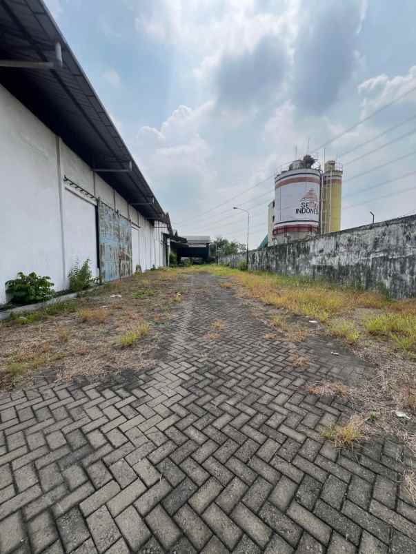 dijual ruko gudang kantor jl raya by pass krian