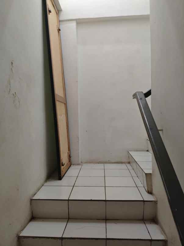 dijual ruko gudang kantor jl salemba senen