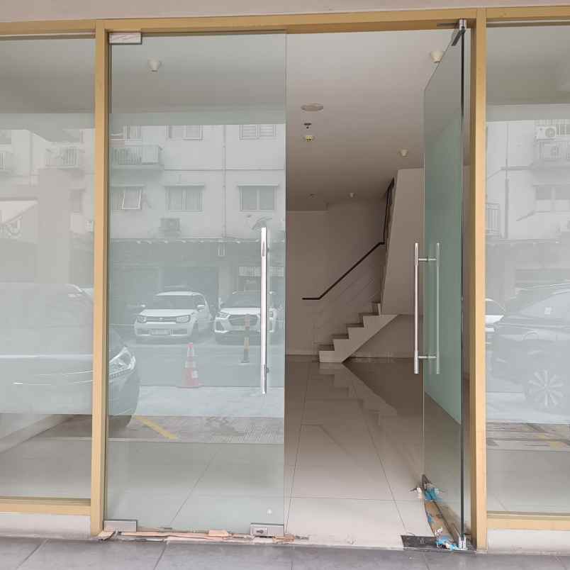 dijual ruko gudang kantor komplek the oak tower jl
