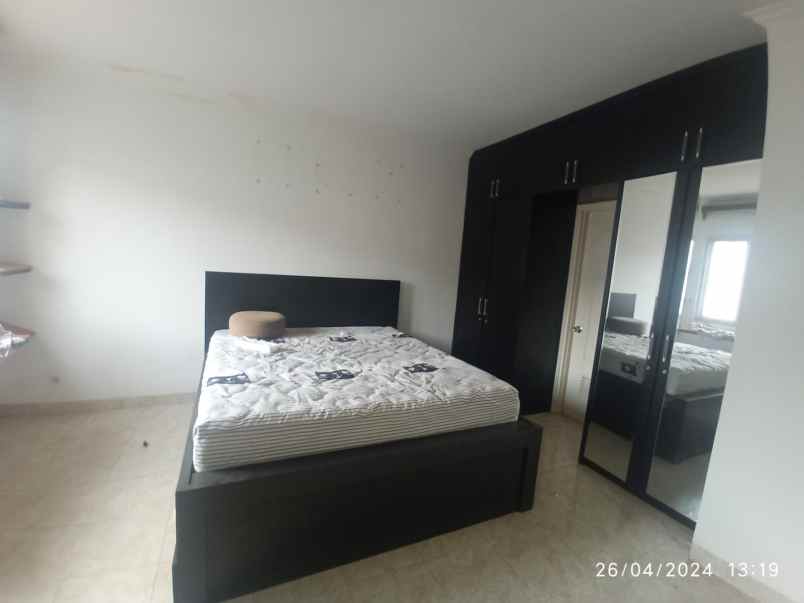 dijual ruko gudang kantor raffless hills cibubur