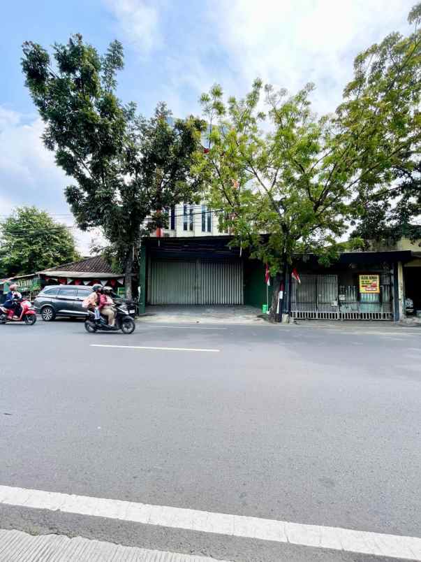 dijual ruko murah 3 lt lebar 8m nol jalan raya prapen