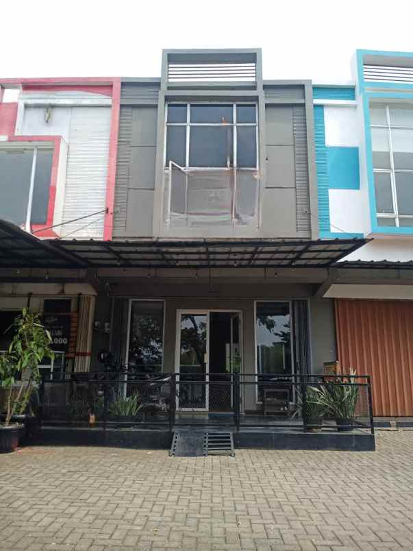 dijual ruko siap pakai di metland transyogi cileungsi