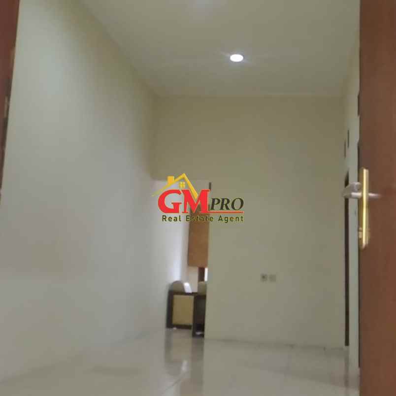 dijual rumah 1 5 lantai di turangga kota bandung