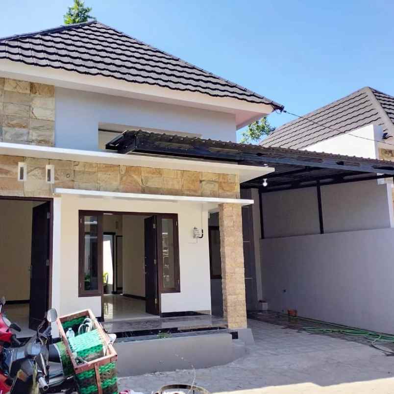 dijual rumah 1 km ke sd model